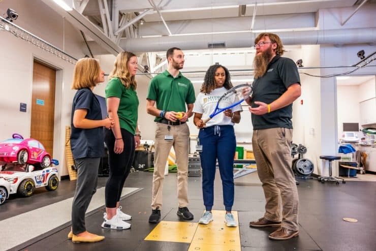 Dr. Matthew Foreman leads a class discussion